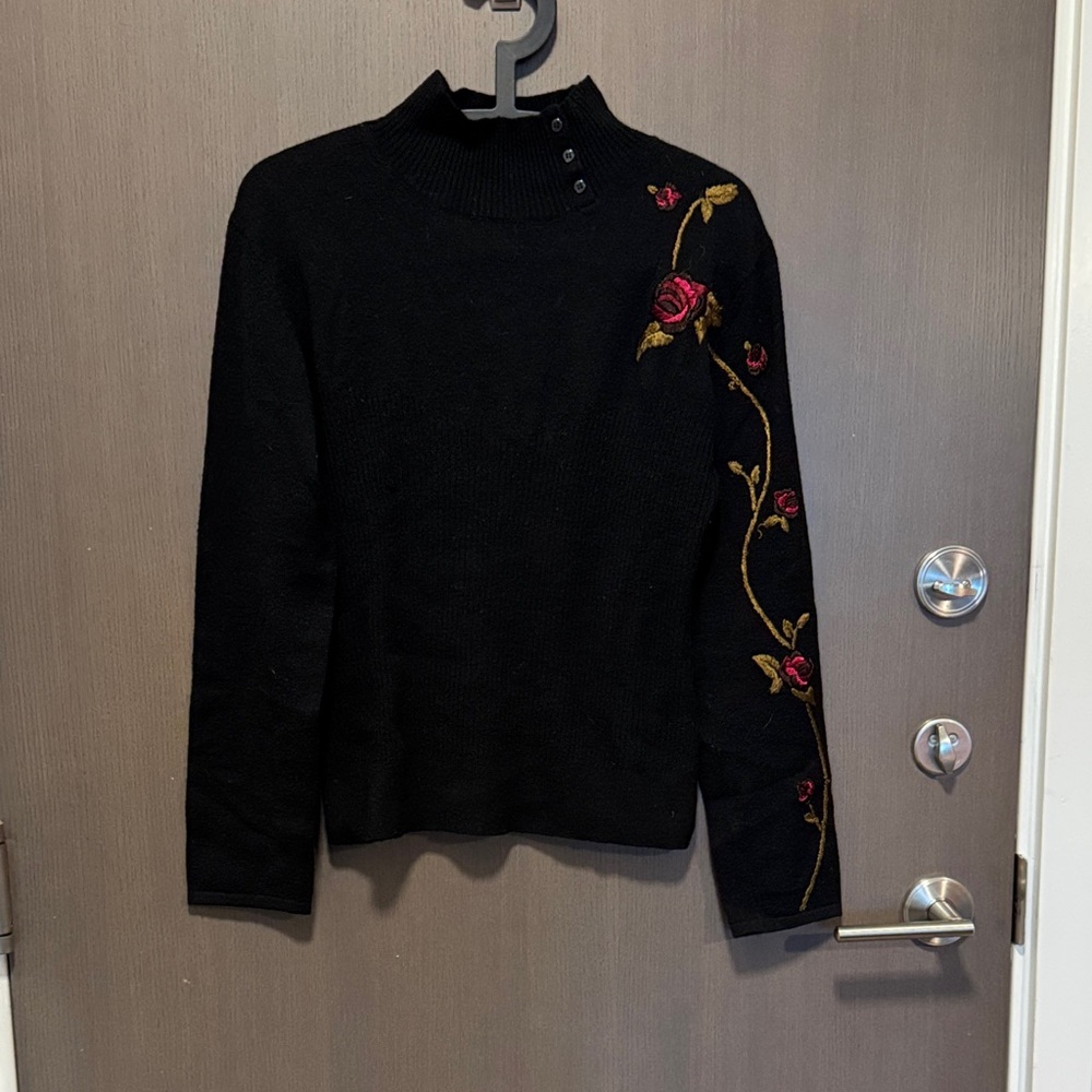 Elegant Black Turtleneck Sweater with Rose Embroidery